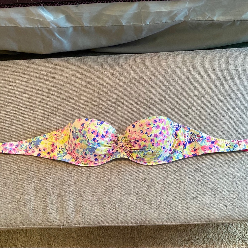 Victoria’s Secret Push Up Strapless Swim Top